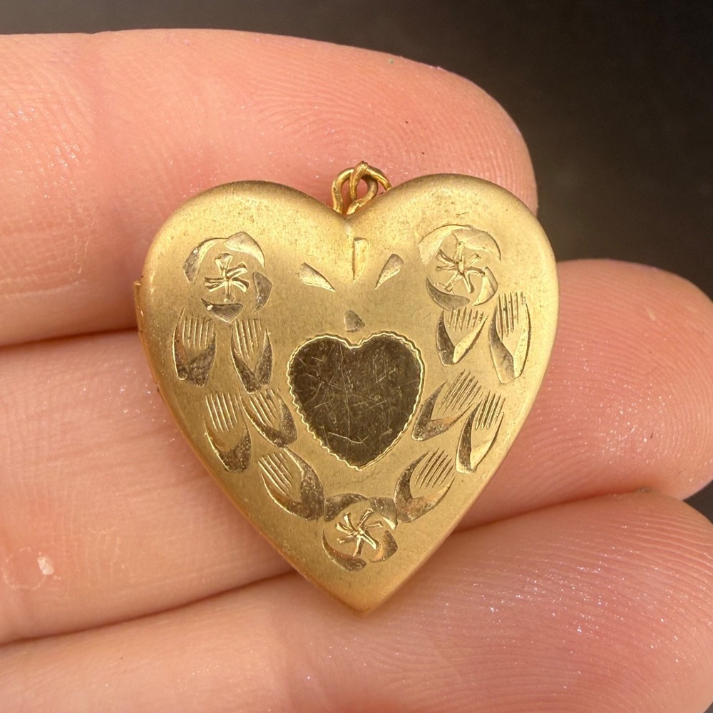 Vintage Estate Heart Locket Gold 1/20 14KT GF Etched Floral Pendant
